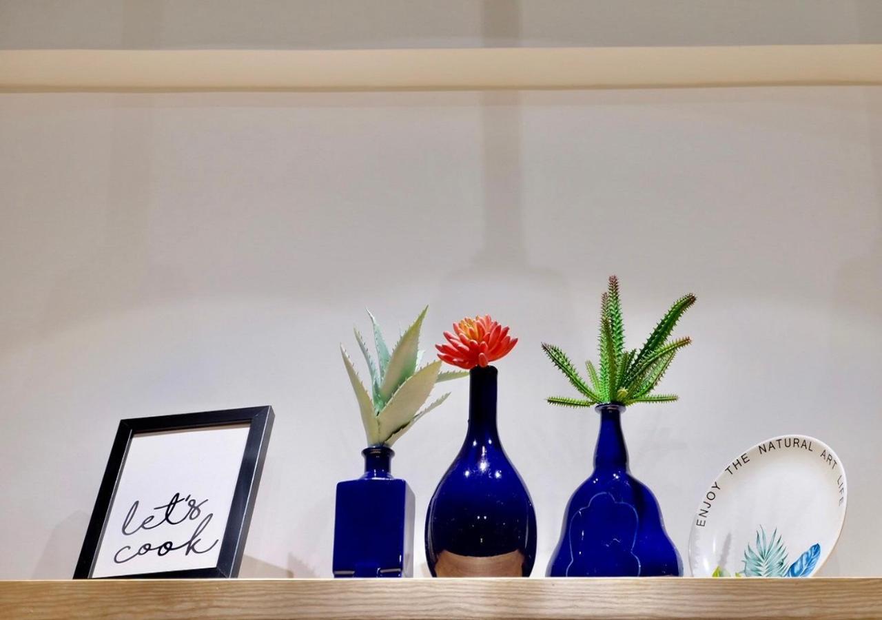 6 Bedroom House - Best Location - 5Mins My Khe Beach 다낭 외부 사진