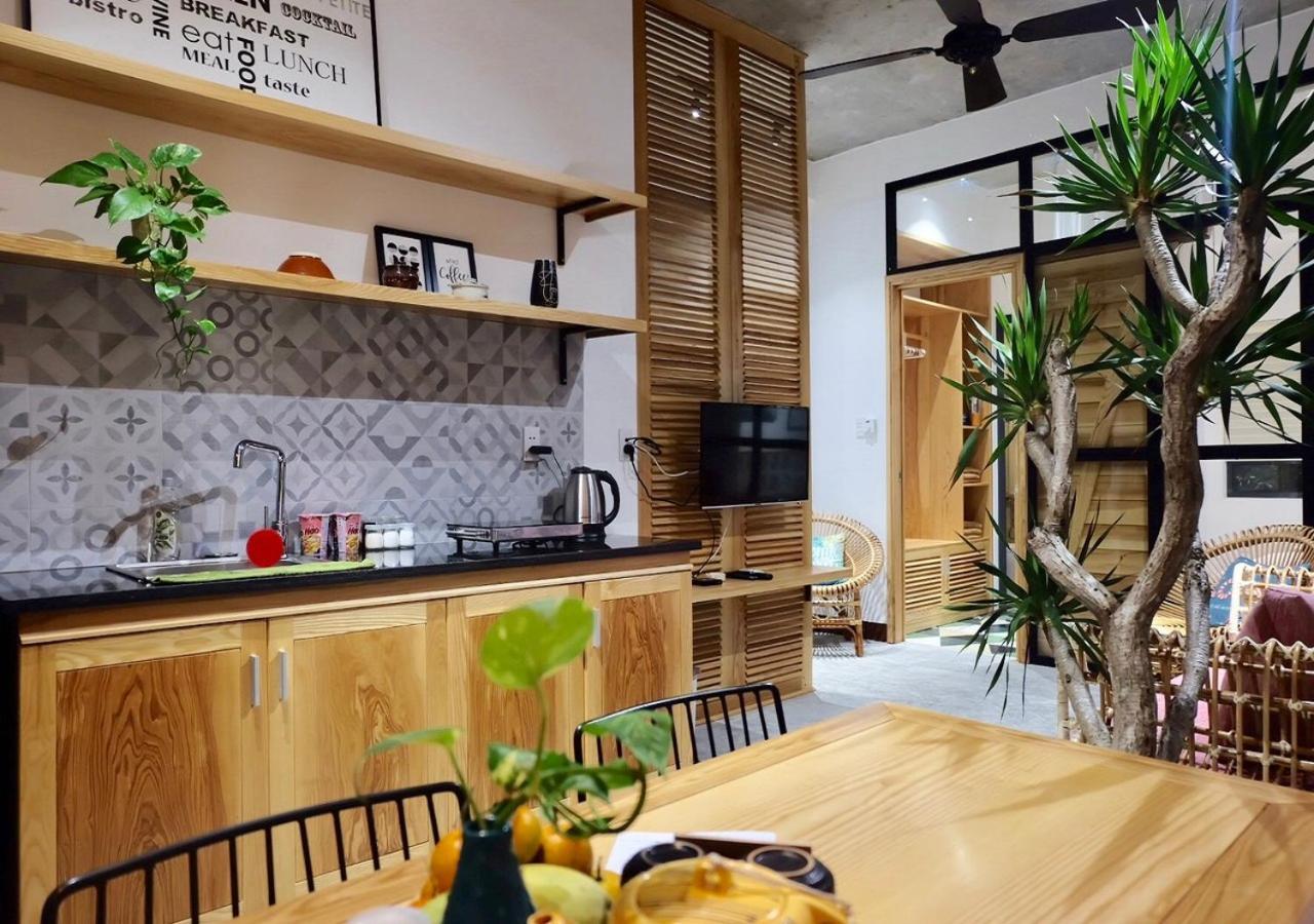 6 Bedroom House - Best Location - 5Mins My Khe Beach 다낭 외부 사진