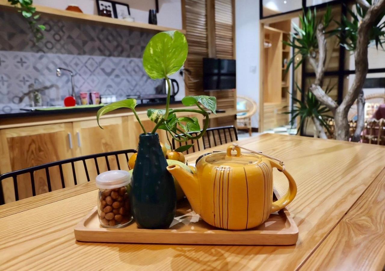 6 Bedroom House - Best Location - 5Mins My Khe Beach 다낭 외부 사진
