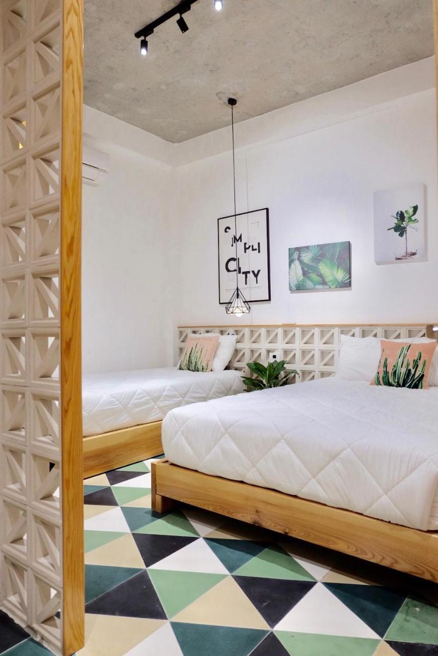 6 Bedroom House - Best Location - 5Mins My Khe Beach 다낭 외부 사진